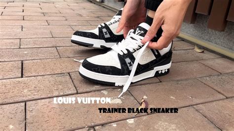 lv trainer on feet